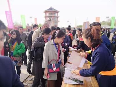 旅游+沙產(chǎn)業(yè)融合發(fā)展 實現(xiàn)生態(tài)經(jīng)濟社會效益共贏